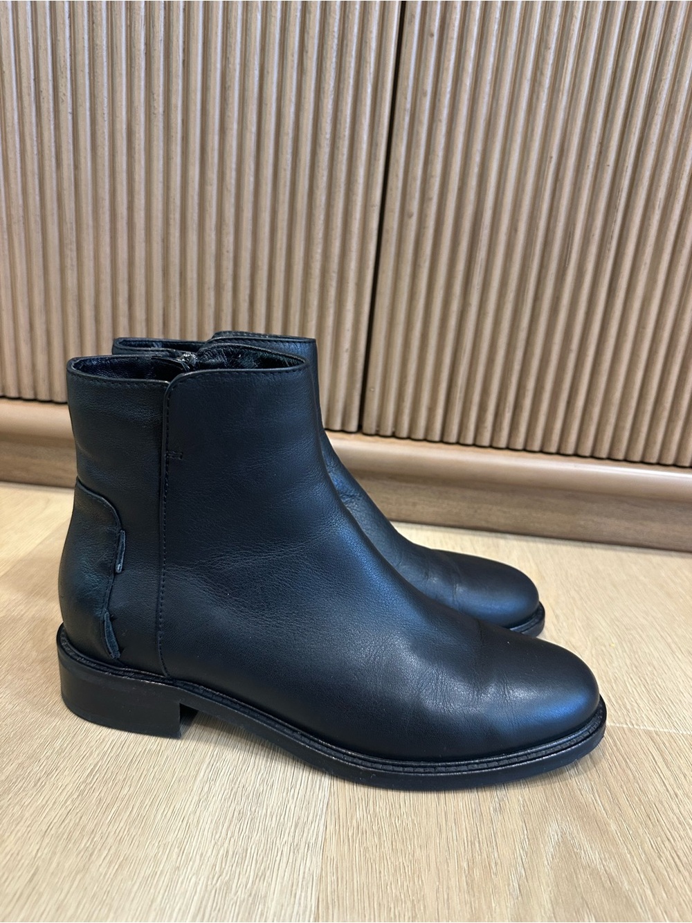 Aquatalia Black Leather Ankle Boots size 9